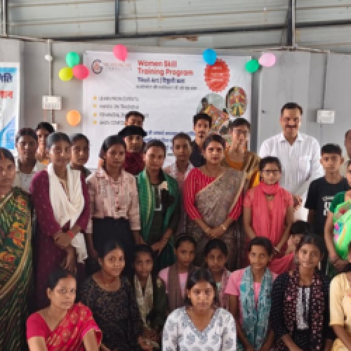 Snapshots of the Founder’s Visit to Bihta to Meet Tikuli Art Beneficiaries